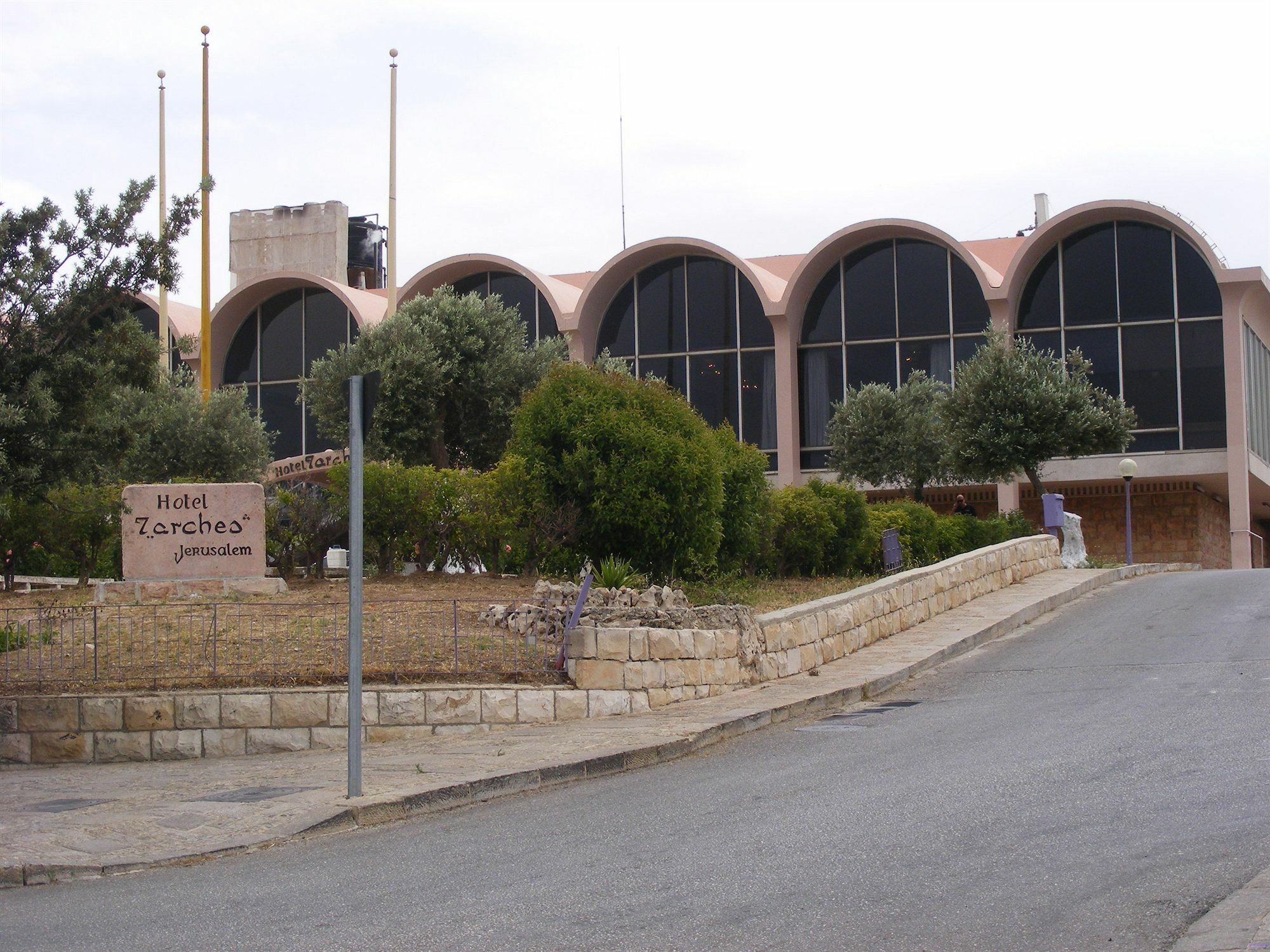 Seven Arches Hotel 4*